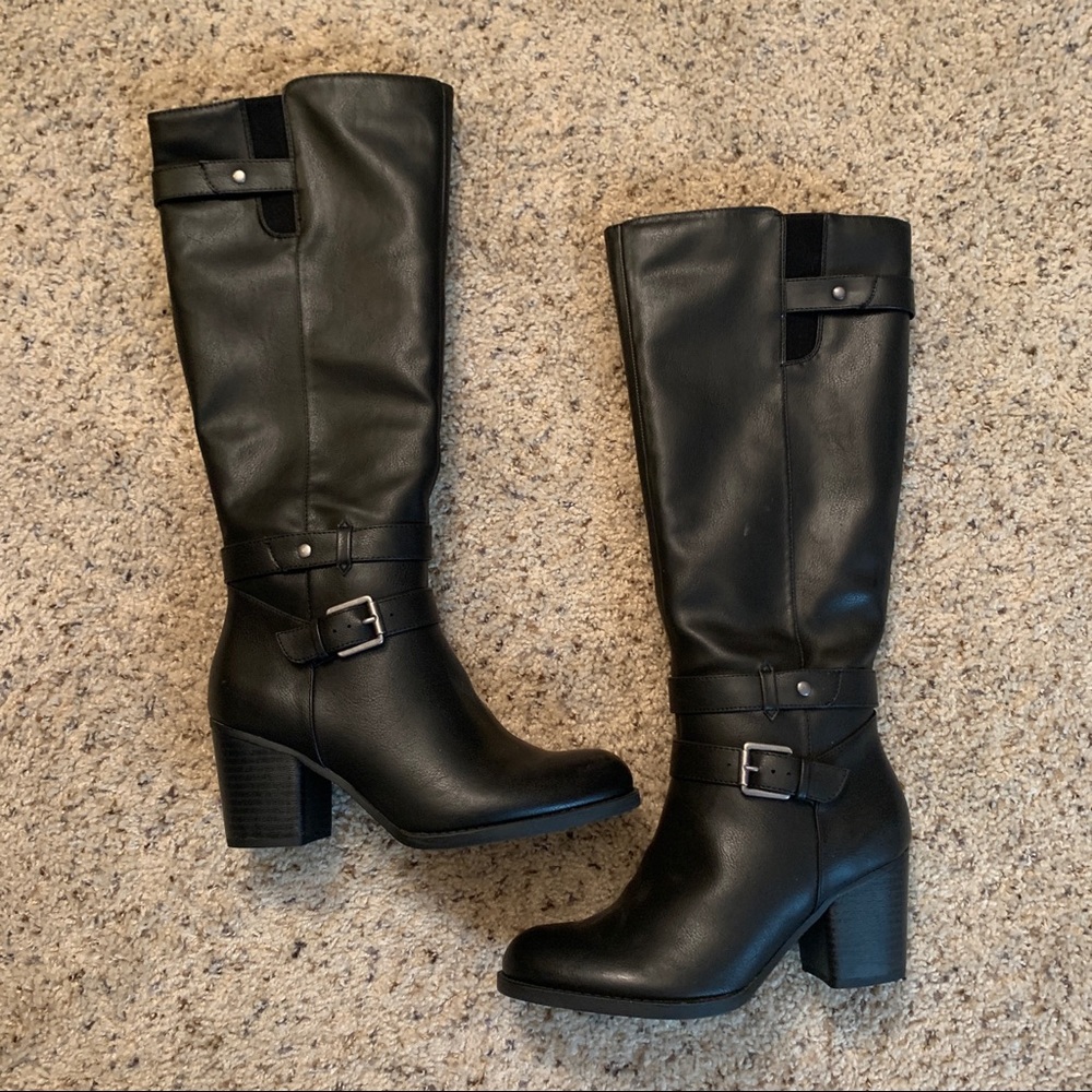 Black boots